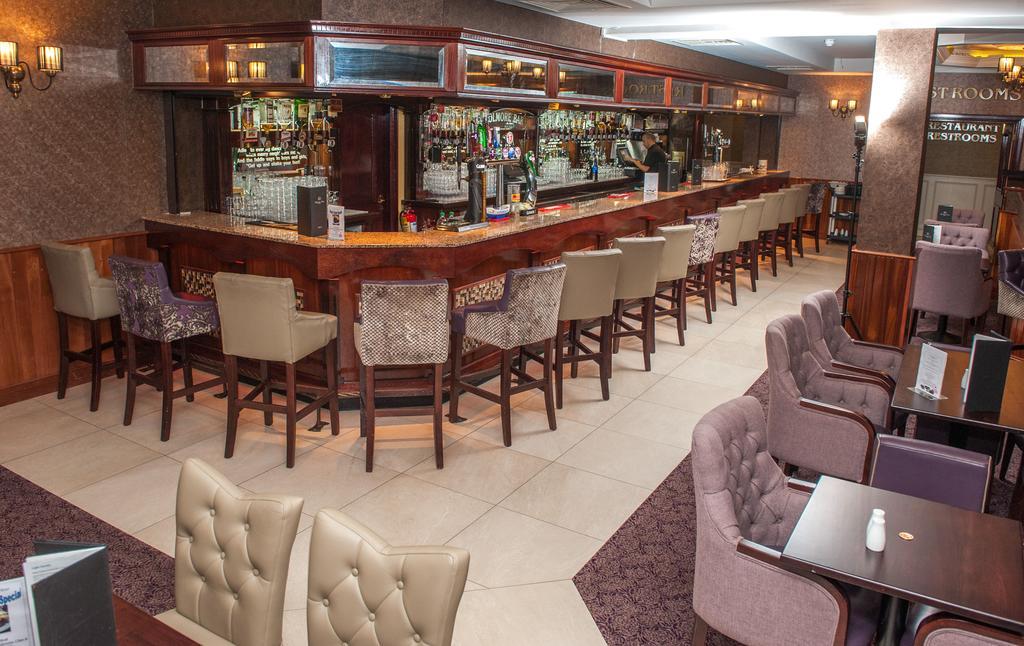 Allingham Arms Hotel 번드런 외부 사진